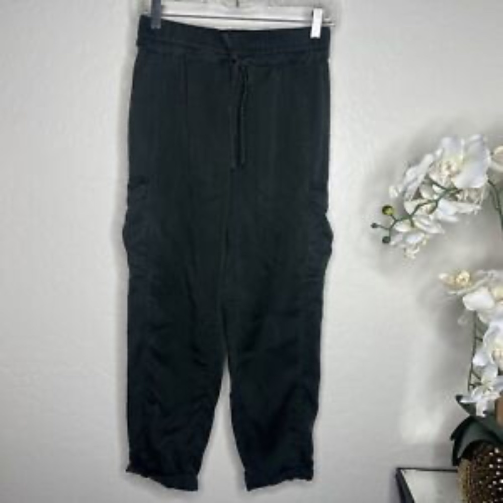 Lululemon Women’s 6 Move Lightly Pant 25" Tencel Gray Cargo Lightweight